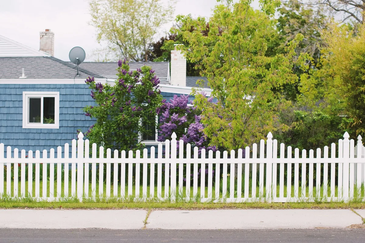How to Choose the Right Fence for Your Yard